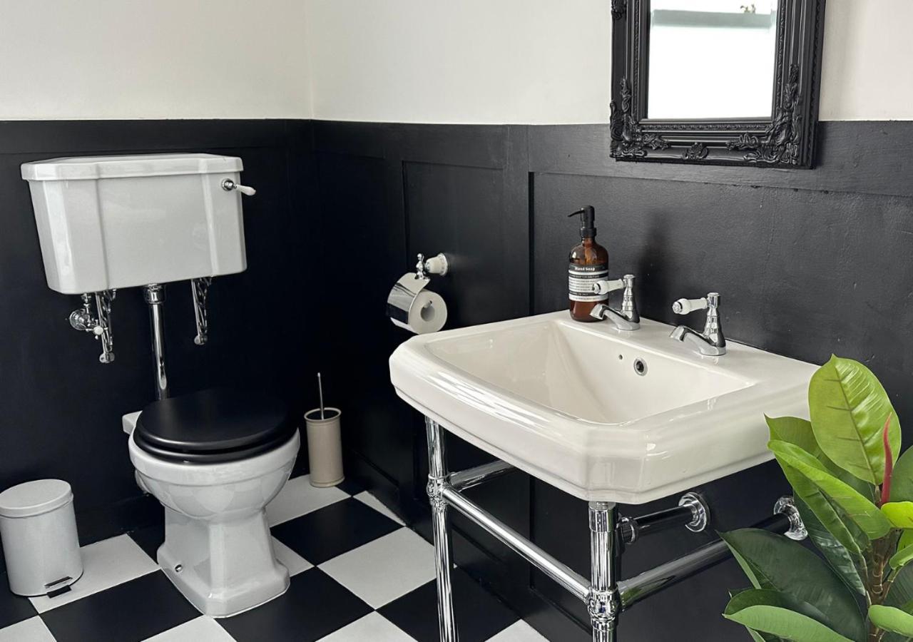Villa Stunning Scottish Hot Tub Getaway à Gatehouse of Fleet Extérieur photo
