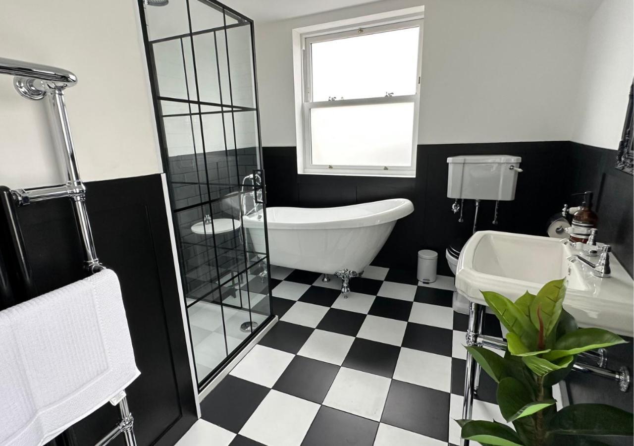Villa Stunning Scottish Hot Tub Getaway à Gatehouse of Fleet Extérieur photo